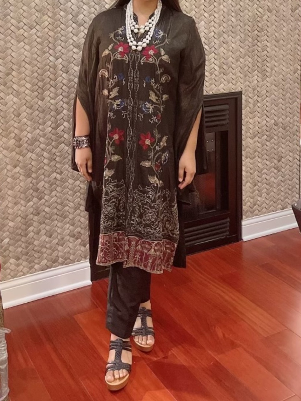 Embroidered black kameez Kurta